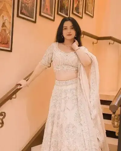 Escort Yelagiri